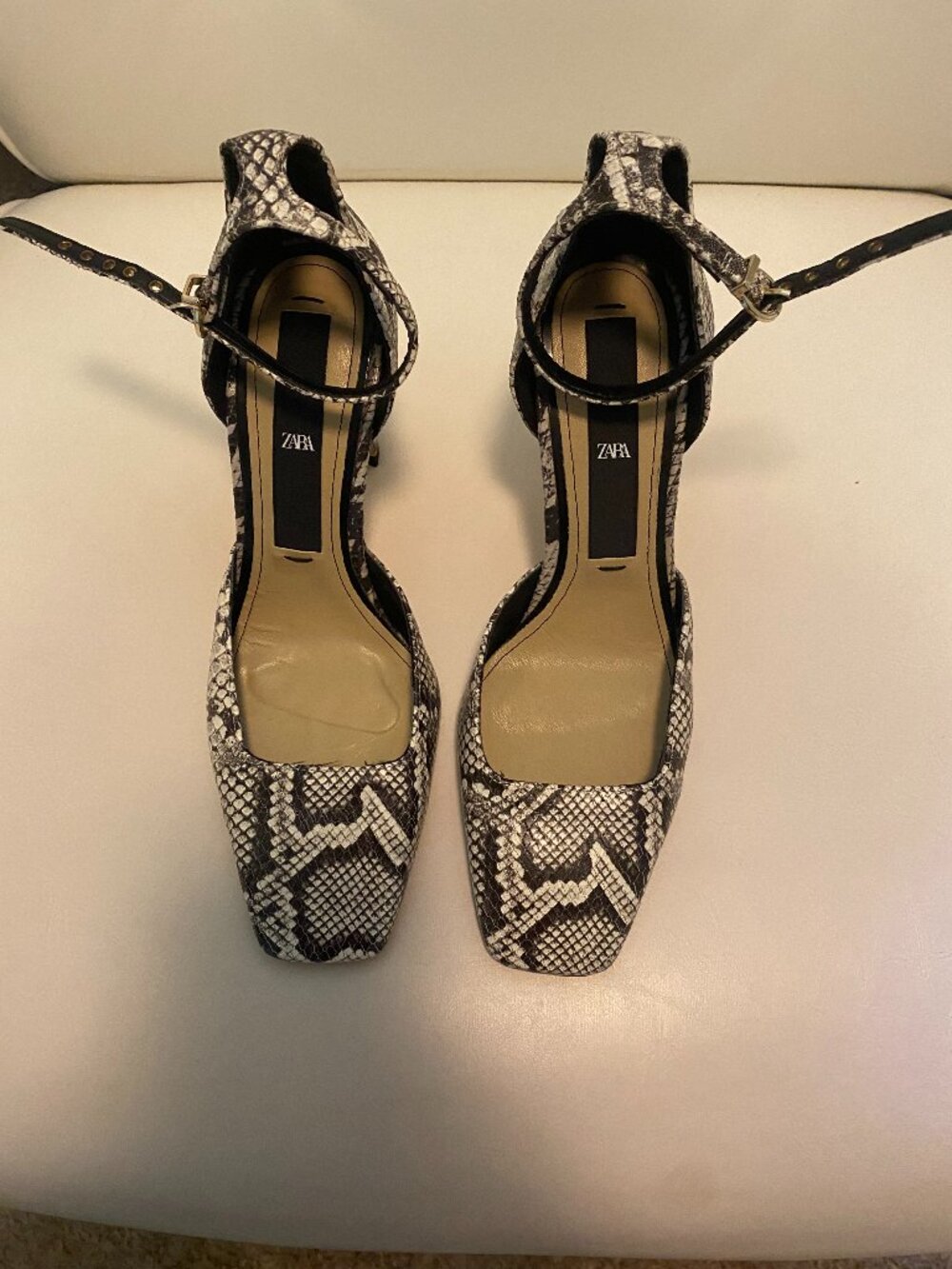 New Zara Python Embossed Mary Jane Heel Size 39